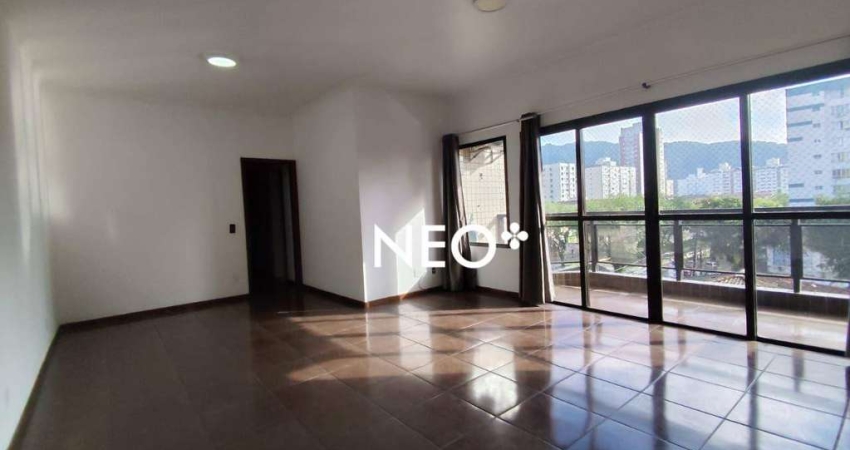 Apartamento com 3 dormitórios à venda, 140 m² por R$ 820.000,00 - Campo Grande - Santos/SP