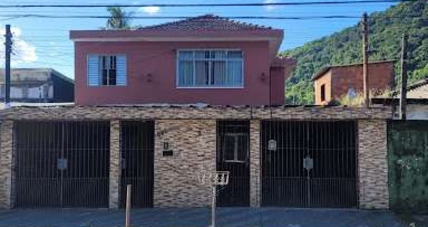 Casa com 4 dormitórios à venda, 140 m² por R$ 233.000,00 - Vila São Jorge - Santos/SP
