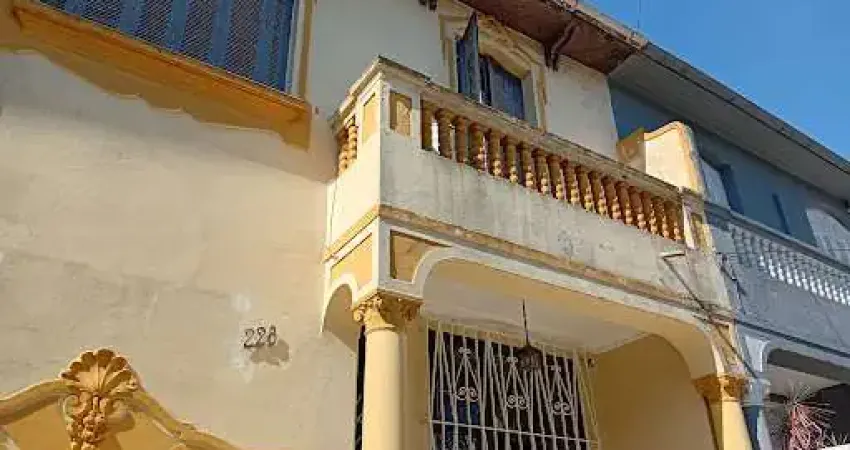 Casa com 4 dormitórios à venda, 228 m² por R$ 1.358.000,00 - Vila Matias - Santos/SP