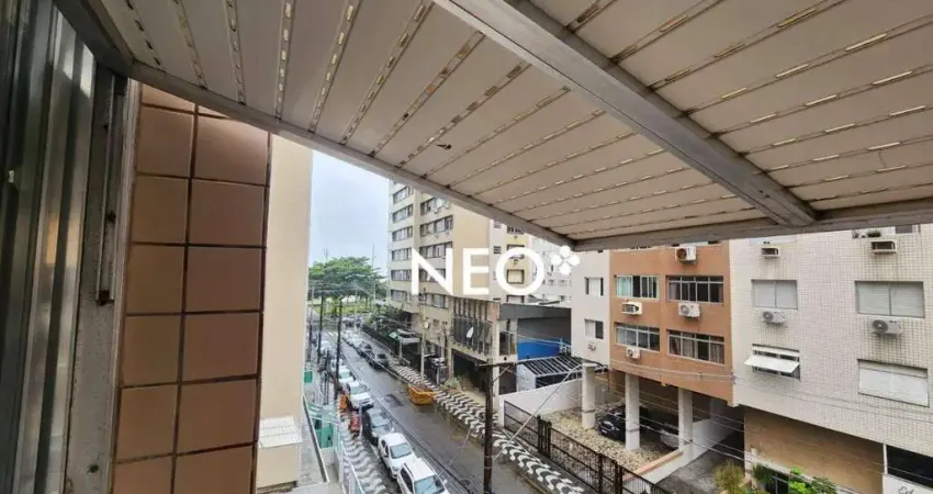 Apartamento 2 quartos no Coração Gonzaga, meia quadra da praia.