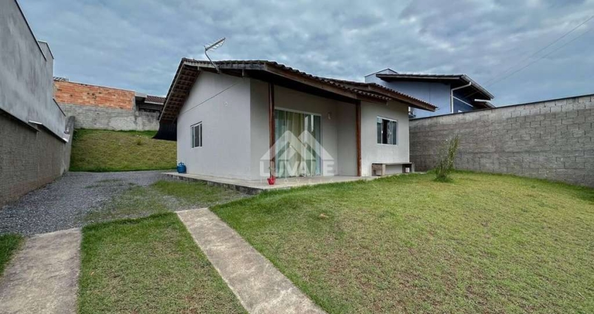 Casa Semimobiliada | Nereu Ramos | 2 quartos | 54m²
