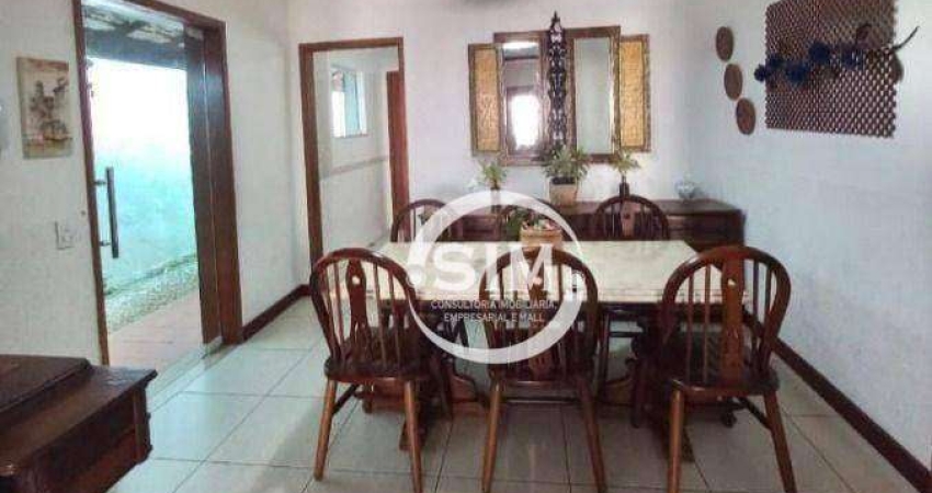 Casa com 4 dormitórios à venda, 290 m² em Jardim Flamboyant - Cabo Frio/RJ