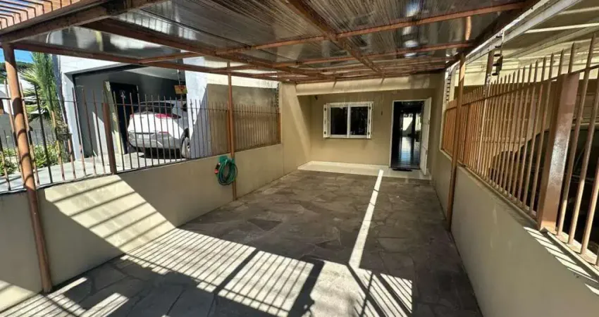 Casa com 3 quartos à venda na Avenida Rio Branco, Ana Rech, Caxias do Sul