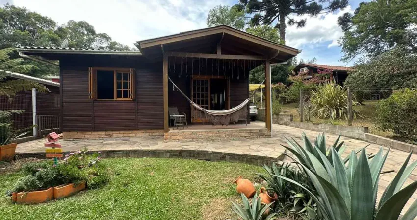 Casa com 2 quartos à venda na Ana Rech, Caxias do Sul