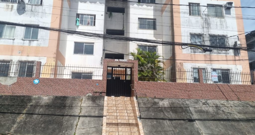 Apartamento para alugar com três quartos em Tancredo Neves