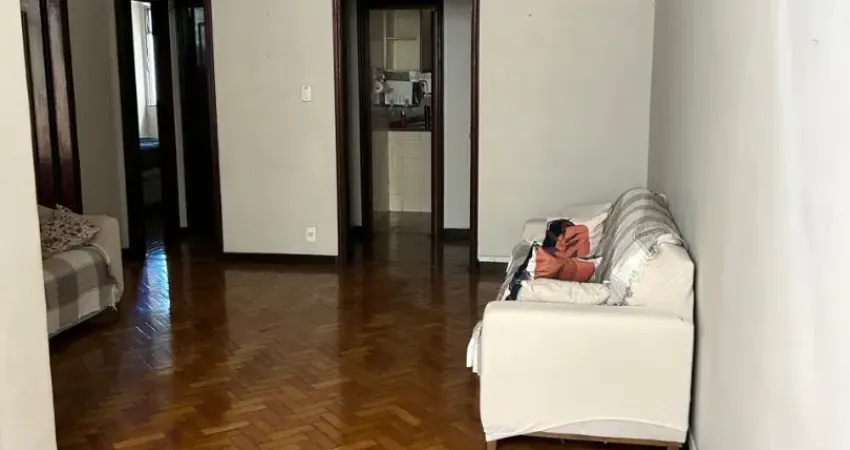 Excelente localização na Tijuca , próximo de comercio , lojas , bancos