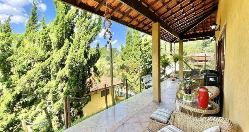 Casa com 4 quartos à venda, 336 m² por R$ 1.500.000 - Chácara Vale do Rio Cotia - Carapicuíba/SP