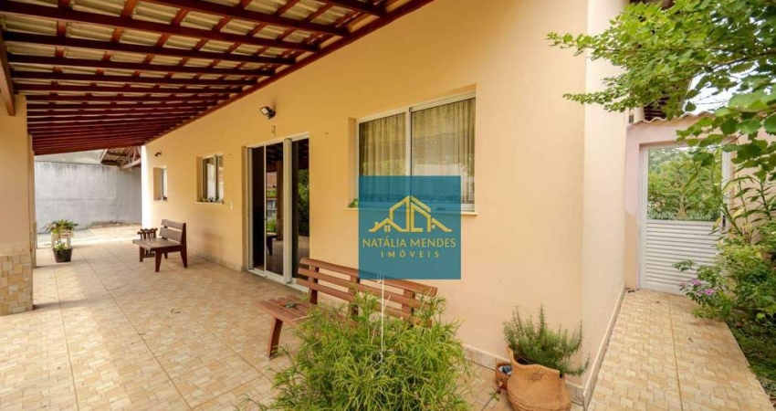 Casa térrea com 5 quartos, sendo 2 suítes à venda, 260 m² por R$ 1.190.000 - Jardim Passárgada I - Cotia/SP