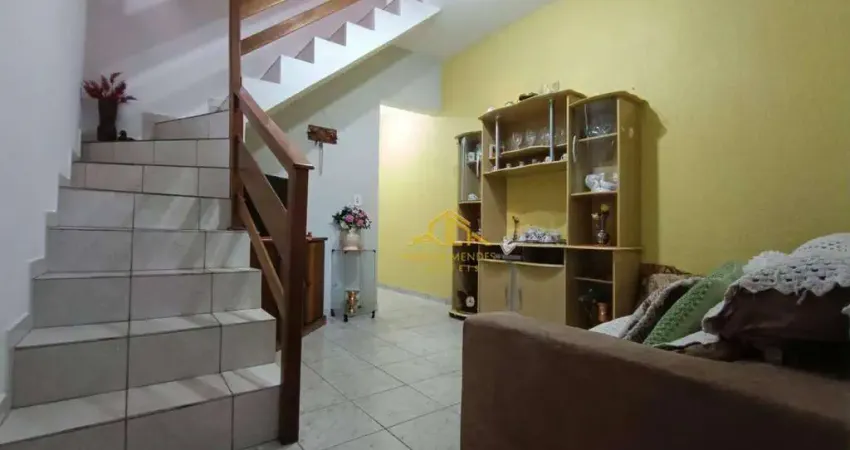 Casa de bairro com 3 quartos à venda, 150 m² por R$ 450.000 - Granja Viana – Km 21 - Cotia/SP