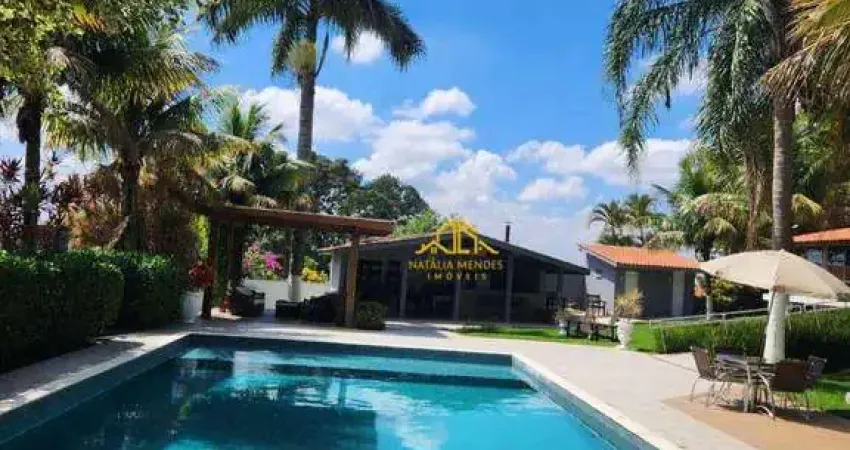 Casa Térrea Alto Padrão com Piscina e Vista Privilegiada em Terreno Amplo à venda R$ 2.800.000,00