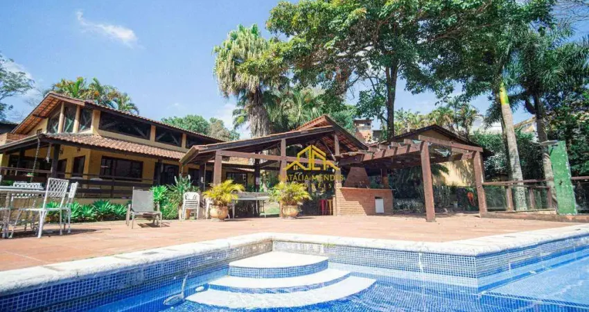 Casa com 4 quartos à venda, 346 m² por R$ 1.830.000 - Chácara Vale do Rio Cotia - Carapicuíba/SP