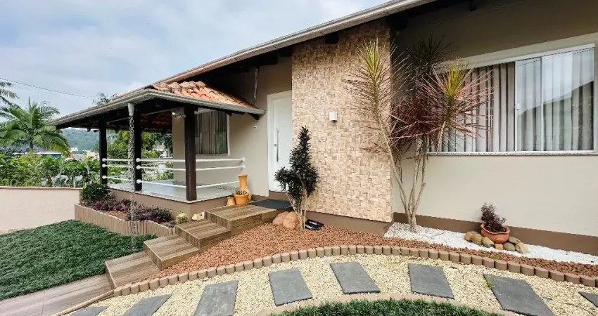 Casa com 3 quartos à venda no Velha Central, Blumenau 