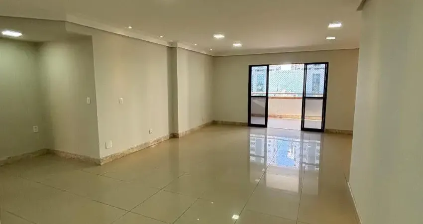 APARTAMENTO MA PONTA DO FAROL COM 202 M² PARA VENDA
