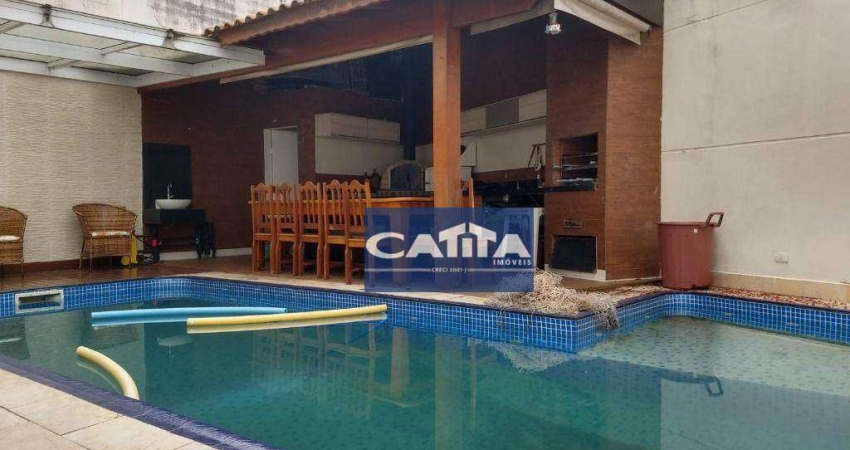 Sobrado com piscina 03 quartos à venda no Jardim Nossa Senhora do Carmo