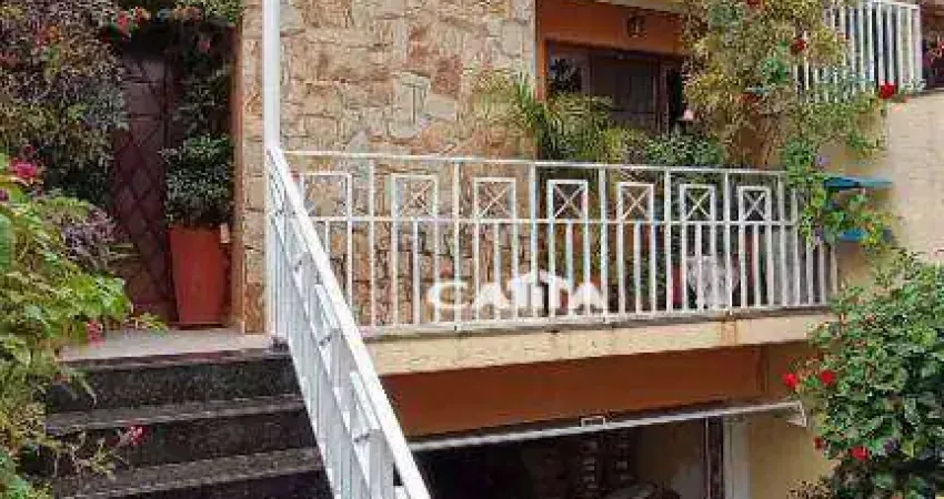 Sobrado com 3 dormitórios à venda, 178 m² por R$ 899.000,00 - Itaquera - São Paulo/SP
