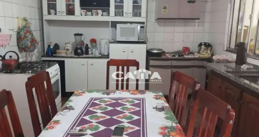 Casa com 8 dormitórios à venda, 200 m² por R$ 750.000,00 - Guaianases - São Paulo/SP