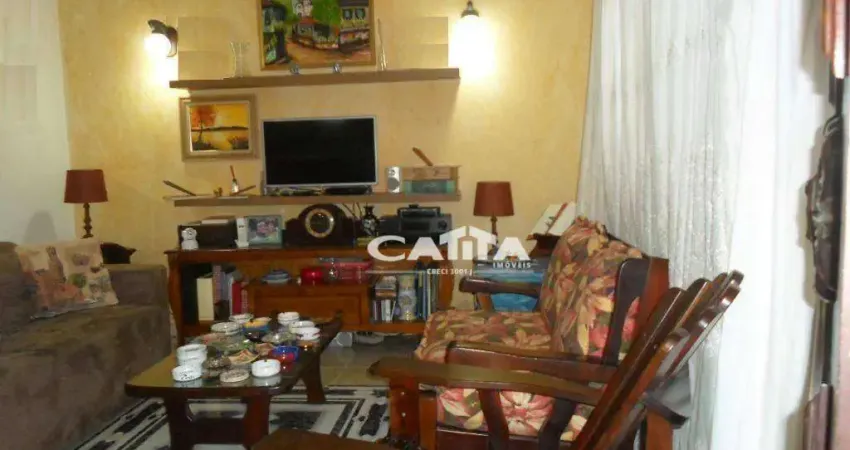 Casa com 3 quartos e 2 vagas à venda, 240 m² por R$ 900.000 - Itaquera - São Paulo/SP