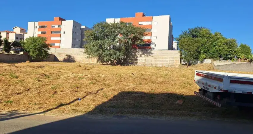 Terreno comercial à venda no Pinheirinho, Vinhedo 