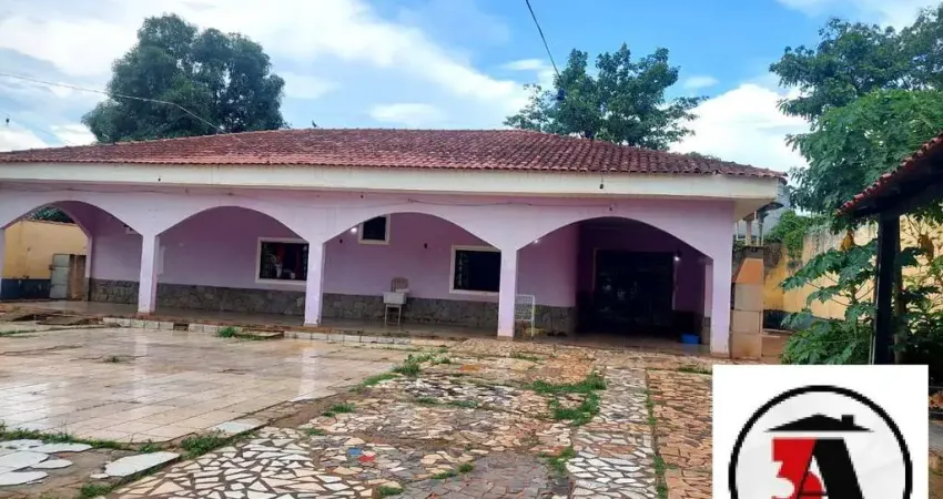 Casa com 3 quartos à venda na Rua Pau Ferro, Castanheiras, Porto Velho