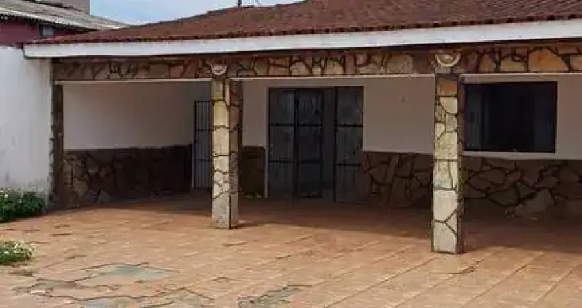 Ótima Casa no Panair próximo ao CPA, Assembleia, TJ e Sesc