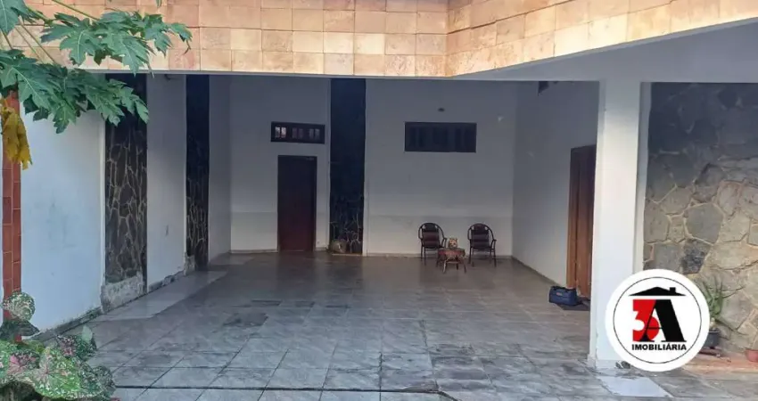 Excelente casa Bairro Costa e Silva Próximo ao Incra