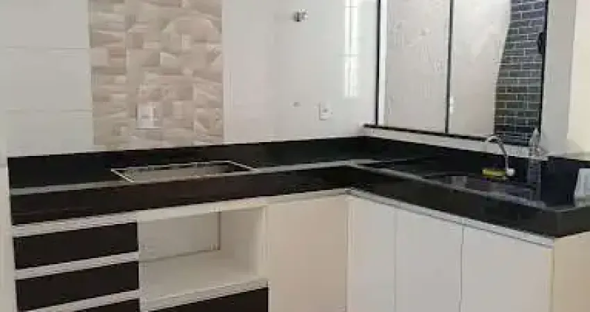 Casa à venda no Jardim Adelinha!