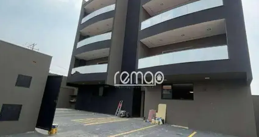 Apartamento térreo à venda no Jardim Barão