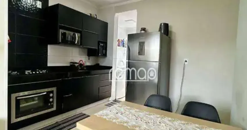 Apartamento térreo com 2 quartos e armários no Residencial Palermo