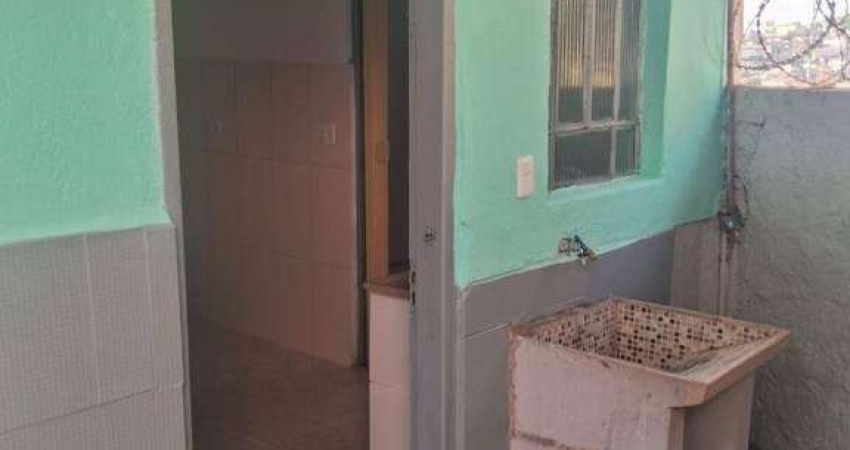 Casa com 2 dormitórios para alugar, 40 m² por R$ 700/mês - Jardim Veloso - Osasco/SP
