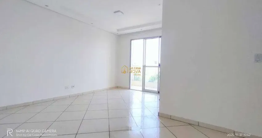 Apartamento com 3 quartos para alugar na Estrada Manoel Lages do Chao, 850, Jardim Caiapia, Cotia