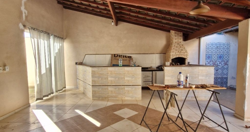 Ótima Casa à Venda no Jardim Renascença com 3 quartos, suíte e closet, em Mirassol/SP!