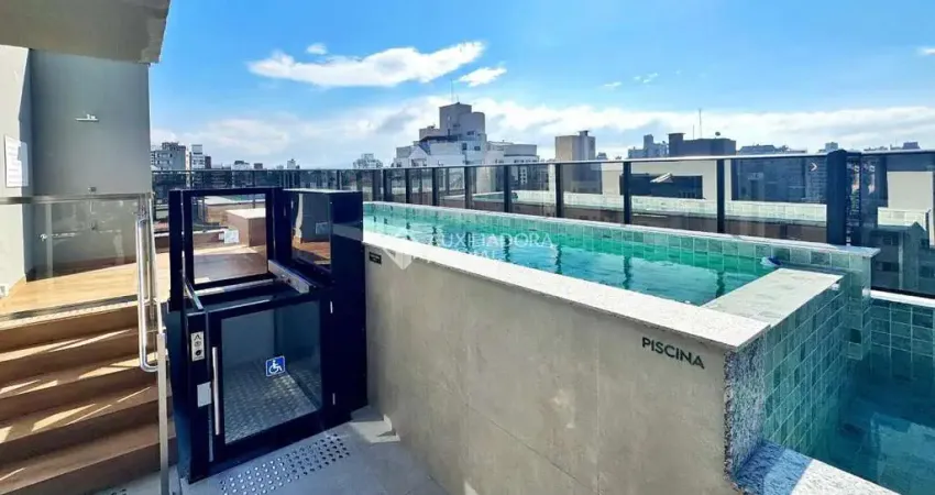 Apartamento com 2 quartos para alugar na Praça Hercílio Luz, 1117, Centro, Florianópolis