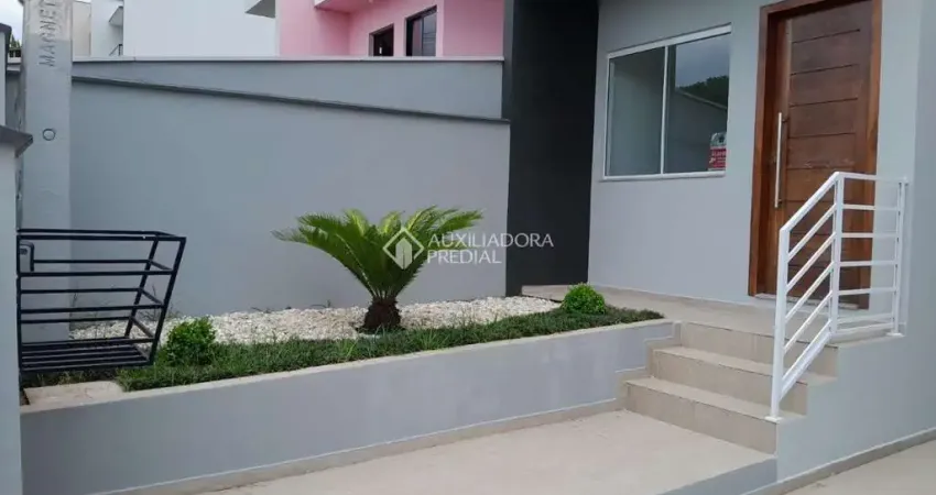 Casa com 2 quartos para alugar na Rua Elvira Ruschel Fett, 22, Potecas, São José