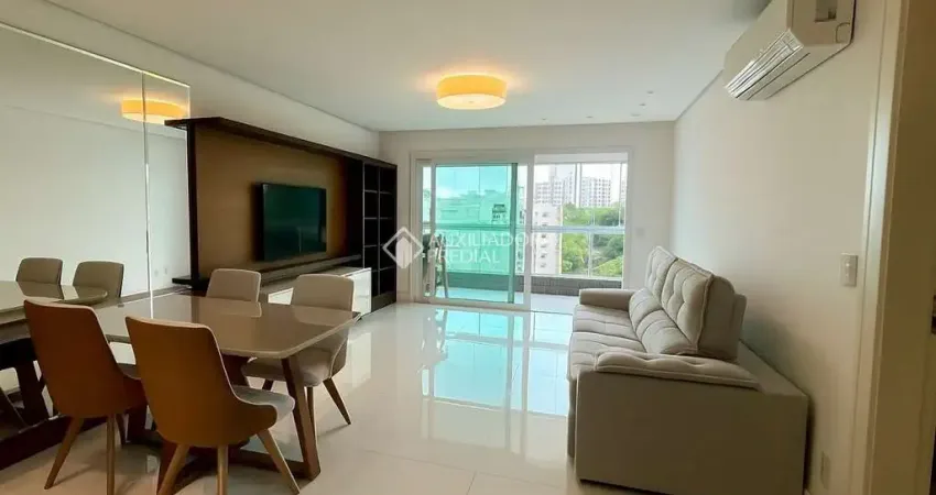 Apartamento com 3 quartos para alugar na Rua Embaixador Edmundo da Luz Pinto, 90, Agronômica, Florianópolis