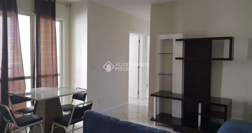 Apartamento com 3 quartos para alugar na Rua das Siriemas, 106, Pedra Branca, Palhoça