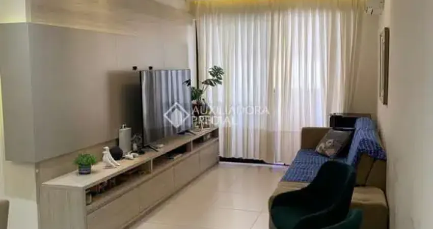 Apartamento com 3 quartos para alugar na Rua Cristóvão Nunes Pires, 170, Centro, Florianópolis