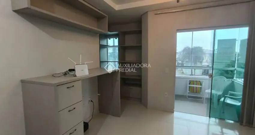 Apartamento com 2 quartos para alugar na Pedro Manoel da Silva, 95, Nova Palhoça, Palhoça