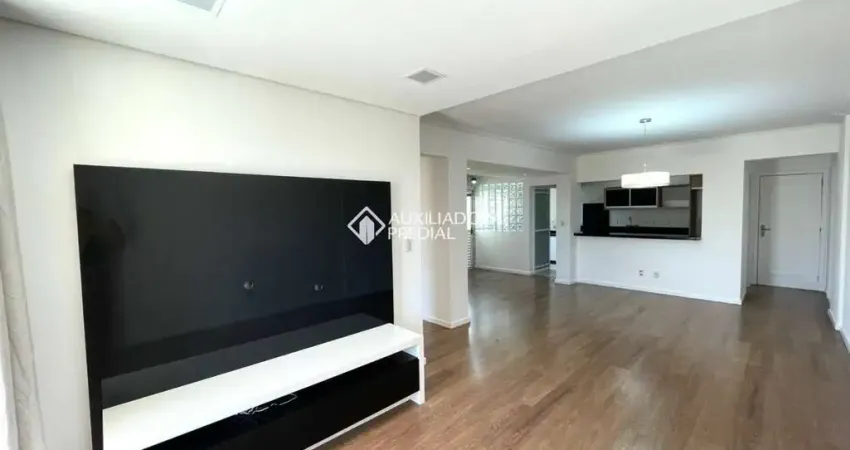 Apartamento com 3 quartos para alugar na Rua João Pio Duarte Silva, 114, Córrego Grande, Florianópolis