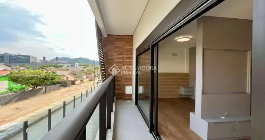 Apartamento com 1 quarto para alugar na Rodovia Virgílio Várzea, 1019, Monte Verde, Florianópolis