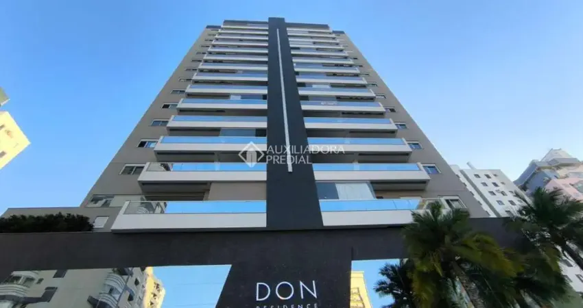 Apartamento com 3 quartos para alugar na Rua Osni João Vieira, 653, Campinas, São José