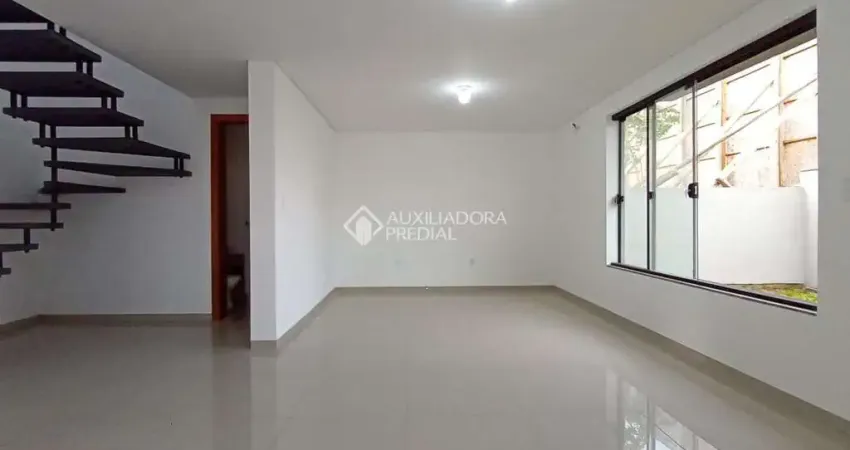 Casa em condomínio fechado com 3 quartos para alugar na Servidão Dona Vitorina Lopes, 194, Campeche, Florianópolis