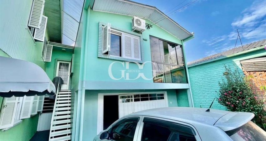 Casa com 8 quartos à venda no Pio X, Caxias do Sul 