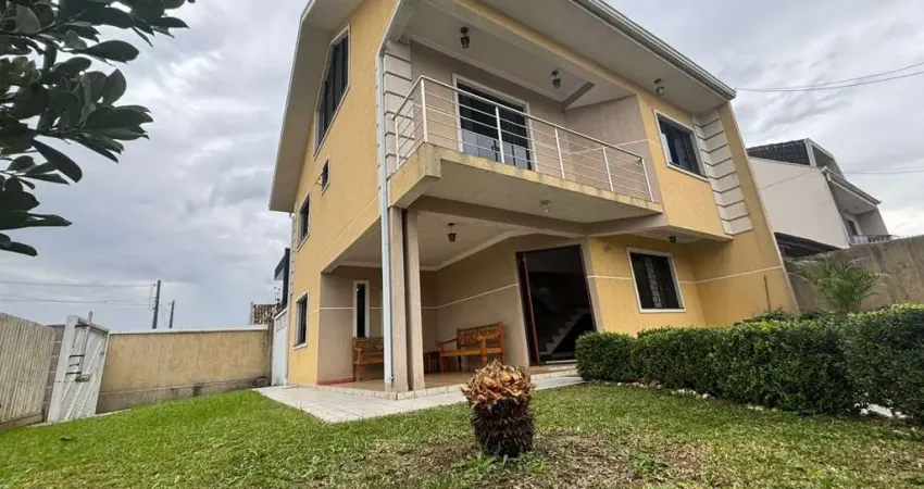 Sobrado 4 quartos para Locação Anual no bairro Iguaçu em Araucária