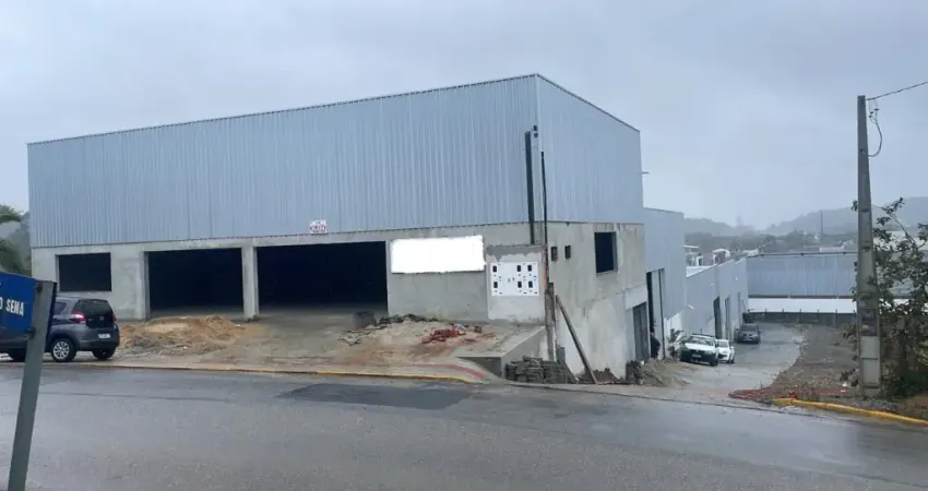 Barracão / Galpão / Depósito com 2 salas para alugar na Rua Rio Paraguai, 1, Rio Pequeno, Camboriú