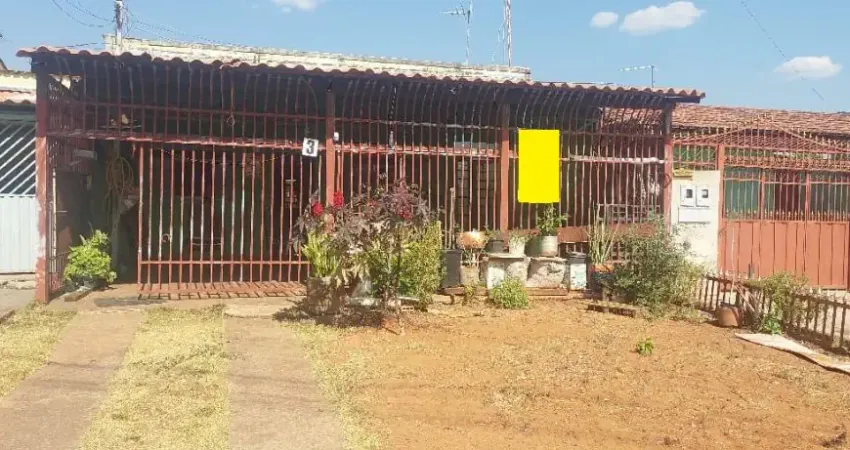 !! vendo ótima casa na samambaia sul em localização privilegiada !!