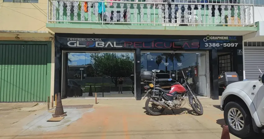 Excelente oportunidade de moradia e negócios neste ótimo prédio residencial e comercial!