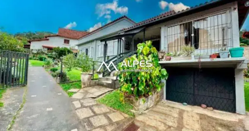Casa com 3 quartos à venda no Golfe, Teresópolis 