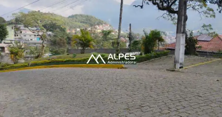 Excelente Apartamento de  2 quartos,rua tranquila, vista livre, condomínio com Lazer.