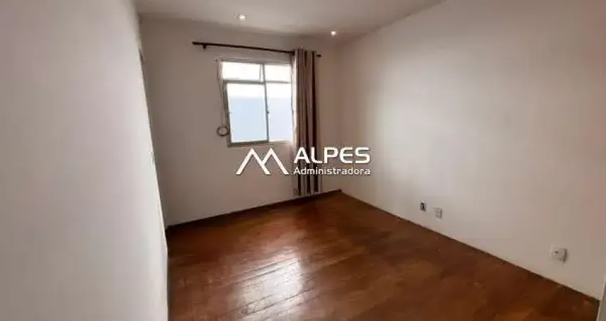 Excelente apartamento conjugado, semi mobiliado, próximo a faculdade, mercados e restaurantes.
