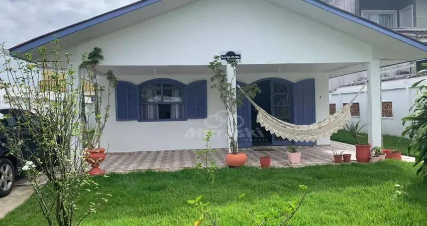 Casa com 3 dormitórios à venda, 132 m² por r$ 780.000,00 - brejatuba - guaratuba/pr